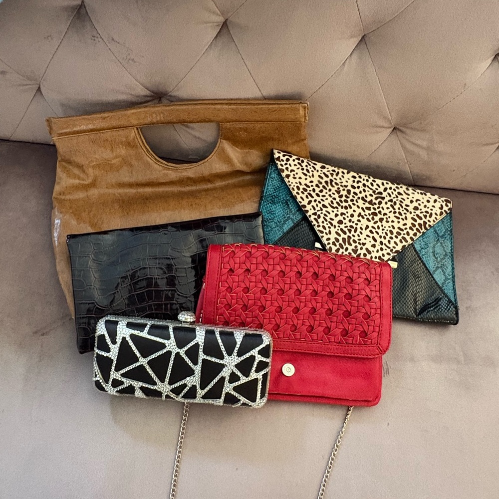 Bundle of 5 clutch purses